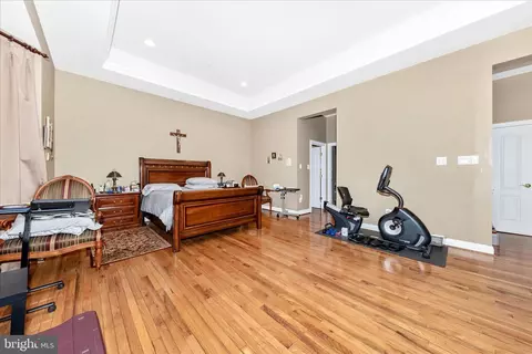 Bedroom - 3700 Glen Eagles Dr, Silver Spring, MD 20906 photo 3 of 9