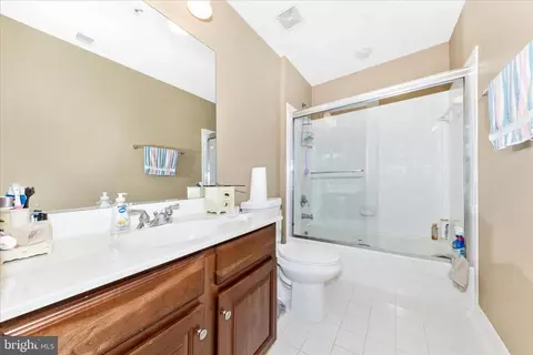 Bath - 3700 Glen Eagles Dr, Silver Spring, MD 20906 photo 5 of 5