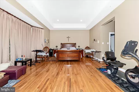 Bedroom - 3700 Glen Eagles Dr, Silver Spring, MD 20906 photo 2 of 9