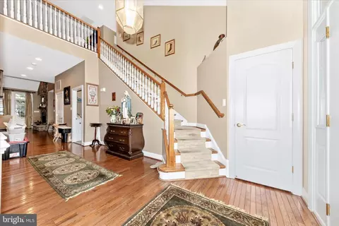 Entry Way - 3700 Glen Eagles Dr, Silver Spring, MD 20906 photo 2 of 3
