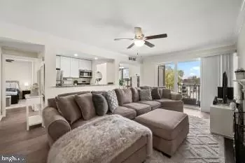112 Duvall Ln #302, Gaithersburg, MD 20877