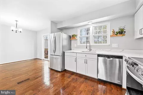 17641 Longview Ln, Olney, MD 20832 photo 8