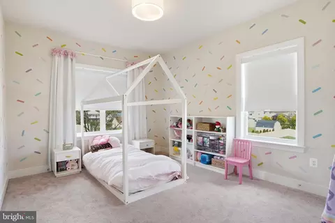 Bedroom - 19929 Bodmer Ave, Poolesville, MD 20837 photo 9 of 13