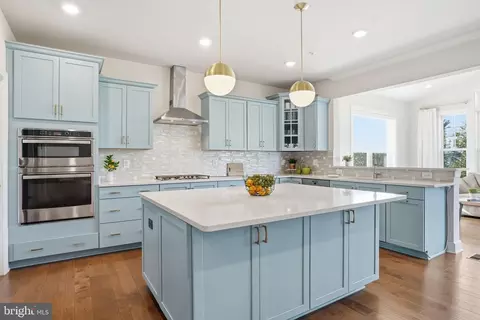 Kitchen - 19929 Bodmer Ave, Poolesville, MD 20837 photo 4 of 4