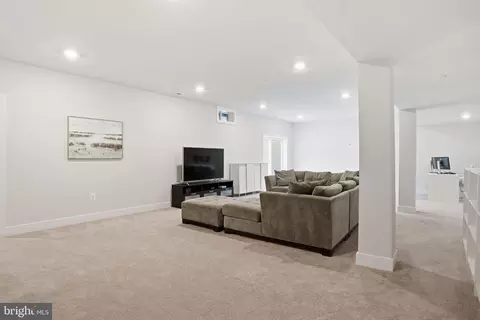 Entry Way - 19929 Bodmer Ave, Poolesville, MD 20837 photo 8 of 8