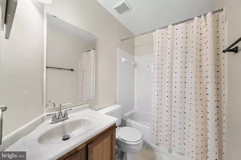 Bath - 10835 Amherst Ave #C, Silver Spring, MD 20902 photo 1 of 1