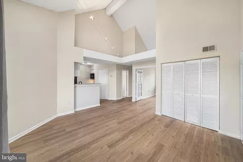 Living - 10835 Amherst Ave #C, Silver Spring, MD 20902 photo 1 of 5