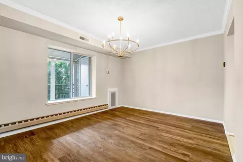 Living - 15300 Wallbrook Ct #47-3A, Silver Spring, MD 20906 photo 6 of 10