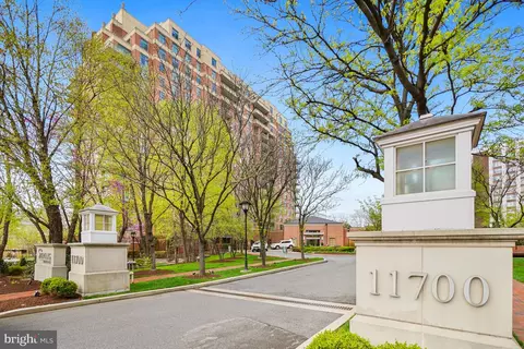 11700 Old Georgetown Rd #214, Rockville, MD 20852