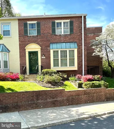 4904 Bradley Blvd #229, Chevy Chase, MD 20815