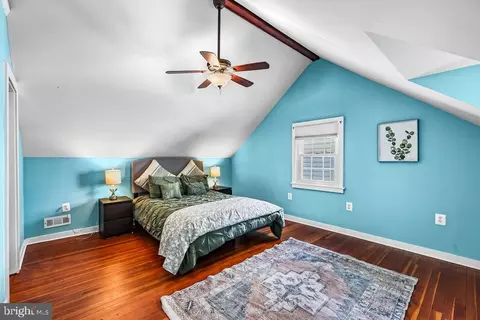 Bedroom - 812 Forest Glen Rd, Silver Spring, MD 20901 photo 7 of 11