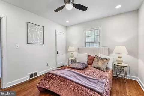 Bedroom - 812 Forest Glen Rd, Silver Spring, MD 20901 photo 3 of 11