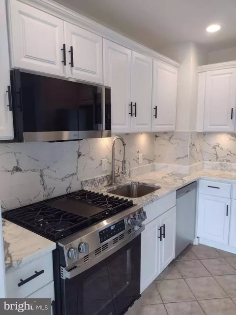 812 Forest Glen Rd, Silver Spring, MD 20901