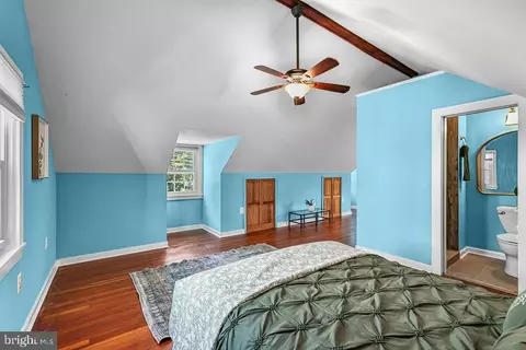 Bedroom - 812 Forest Glen Rd, Silver Spring, MD 20901 photo 8 of 11