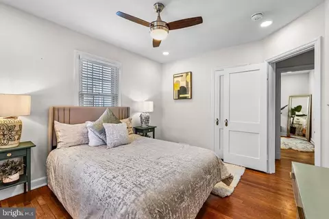 Bedroom - 812 Forest Glen Rd, Silver Spring, MD 20901 photo 6 of 11