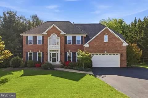 24213 Hailey Dr, Damascus, MD 20872