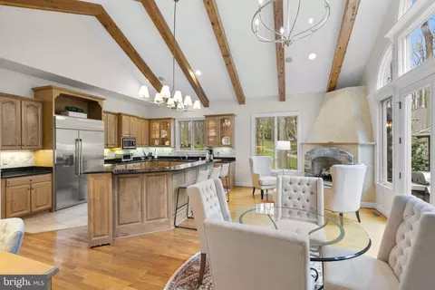 Kitchen - 11223 River View Dr, Potomac, MD 20854 photo 8 of 8