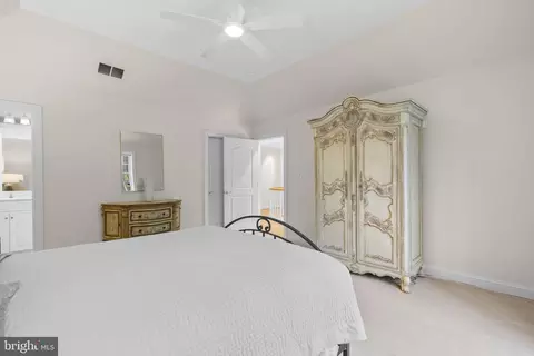 Bedroom - 11223 River View Dr, Potomac, MD 20854 photo 6 of 10