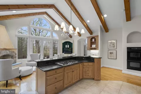 Kitchen - 11223 River View Dr, Potomac, MD 20854 photo 2 of 8