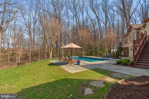 Exterior - 11223 River View Dr, Potomac, MD 20854 photo 14 of 20