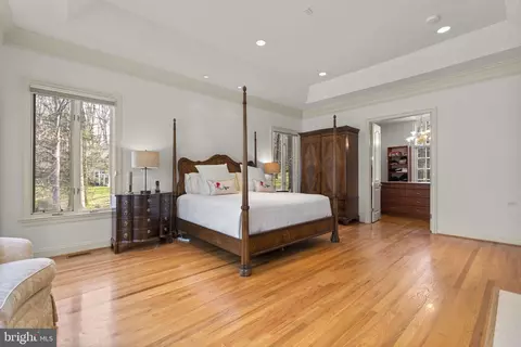 Bedroom - 11223 River View Dr, Potomac, MD 20854 photo 2 of 10