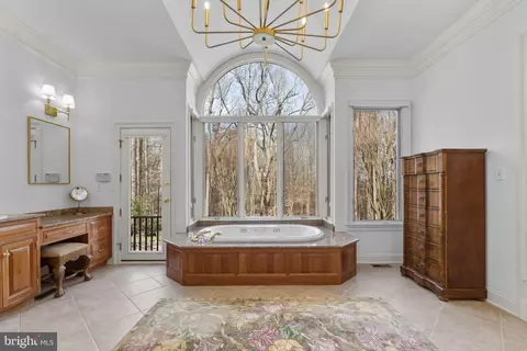 Bath - 11223 River View Dr, Potomac, MD 20854 photo 7 of 9