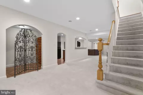 Entry Way - 11223 River View Dr, Potomac, MD 20854 photo 4 of 4