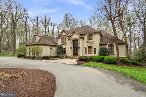 Exterior - 11223 River View Dr, Potomac, MD 20854 photo 3 of 20