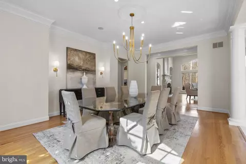 Dining - 11223 River View Dr, Potomac, MD 20854 photo 3 of 5