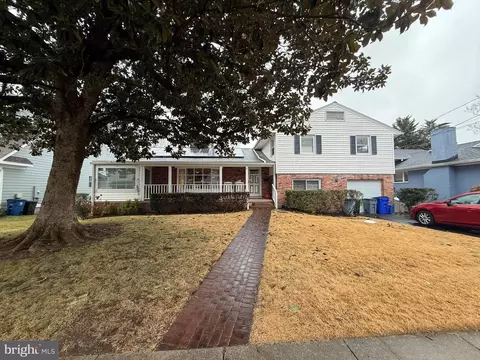 7609 Granada Dr, Bethesda, MD 20817
