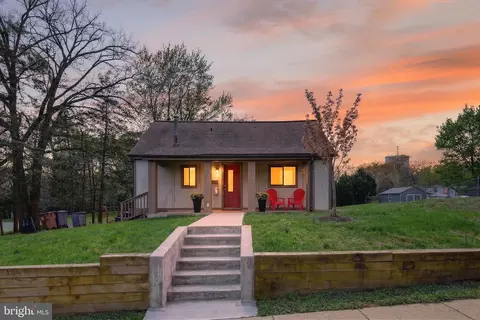 327 S Horners Ln, Rockville, MD 20850