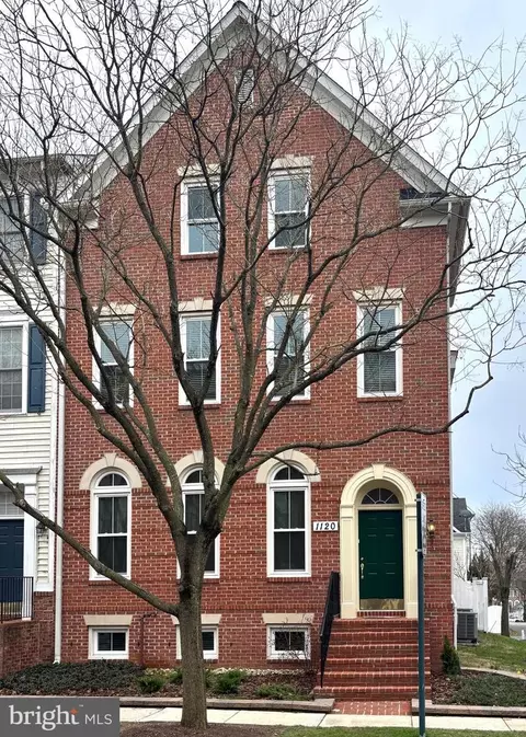 1120 Crestfield Dr, Rockville, MD 20850