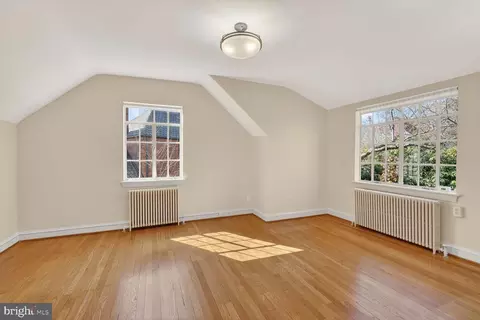 Bedroom - 402 Dale Dr, Silver Spring, MD 20910 photo 2 of 4