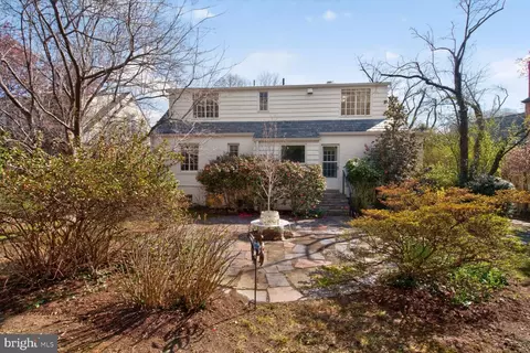 Exterior - 402 Dale Dr, Silver Spring, MD 20910 photo 4 of 8