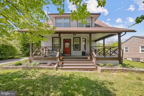 27412 Ridge Rd, Damascus, MD 20872