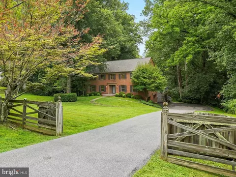 13621 Esworthy Rd, Germantown, MD 20874