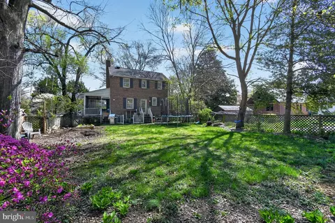 Exterior - 8306 Queen Annes Dr, Silver Spring, MD 20910 photo 9 of 14
