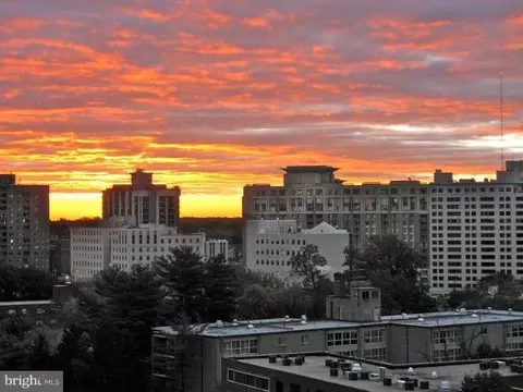8315 N Brook Ln #2-902, Bethesda, MD 20814