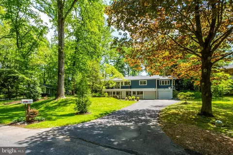 8303 Still Spring Ct, Bethesda, MD 20817