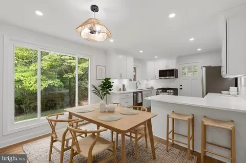 Dining - 9912 Grayson Ave, Silver Spring, MD 20901 photo 1 of 1