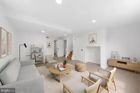 Living - 9912 Grayson Ave, Silver Spring, MD 20901 photo 4 of 5