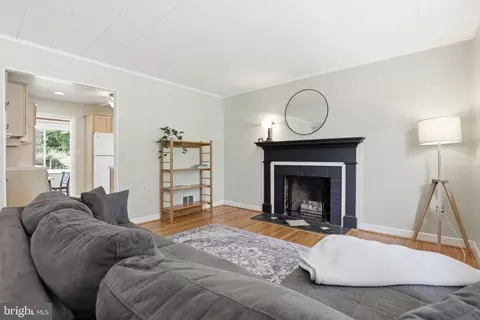 Living - 10510 Hayes Ave, Silver Spring, MD 20902 photo 1 of 1