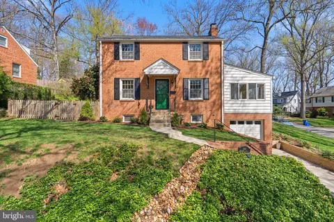 130 Eastmoor Dr, Silver Spring, MD 20901