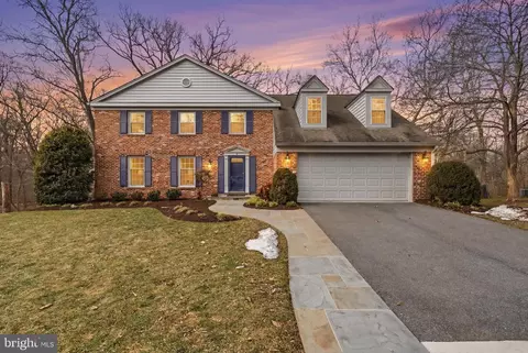 7 Trail House Ct, Rockville, MD 20850