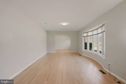 Living - 1800 Gayfields Dr, Silver Spring, MD 20906 photo 3 of 10
