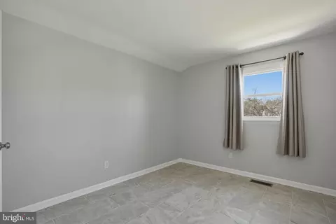 Bedroom - 1800 Gayfields Dr, Silver Spring, MD 20906 photo 6 of 7