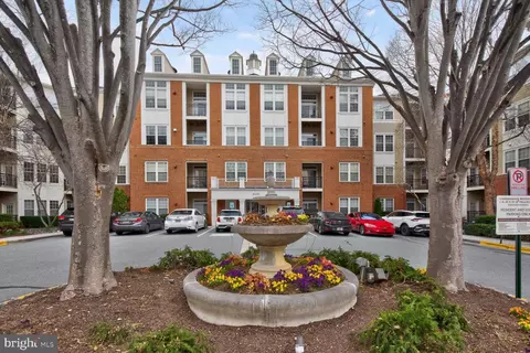 9405 Blackwell Rd #214, Rockville, MD 20850