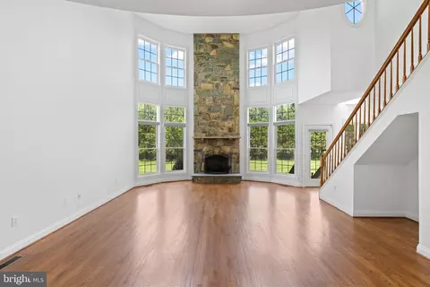 Living - 16809 Harbour Town, Ashton, MD 20861 photo 4 of 13