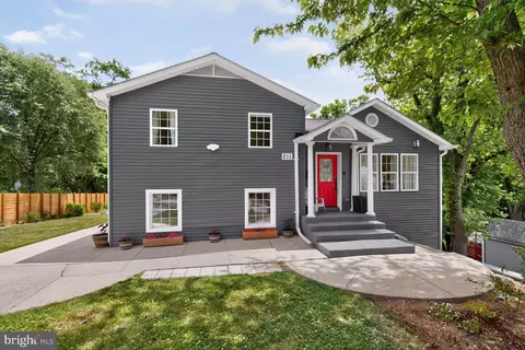 211 Charles St, Rockville, MD 20850