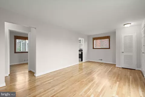 Living - 1523 Jasper St, Silver Spring, MD 20902 photo 3 of 3